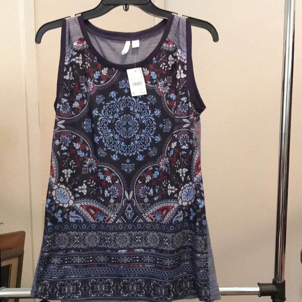 NWT Est. 1946 tank